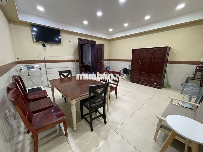 [Chính Chủ] cho thuê căn hộ mini Quận 10, 127m2, 2PN, 2WC, thang máy.