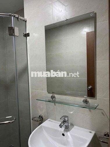 Chủ cần thuê gấp căn 2phòng ngủ Bcons Garden ,Nội thất cơ bản
