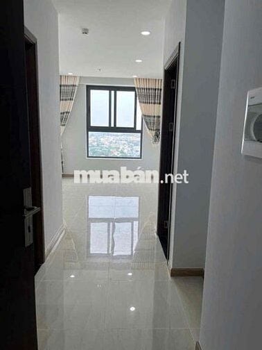 Chủ cần thuê gấp căn 2phòng ngủ Bcons Garden ,Nội thất cơ bản