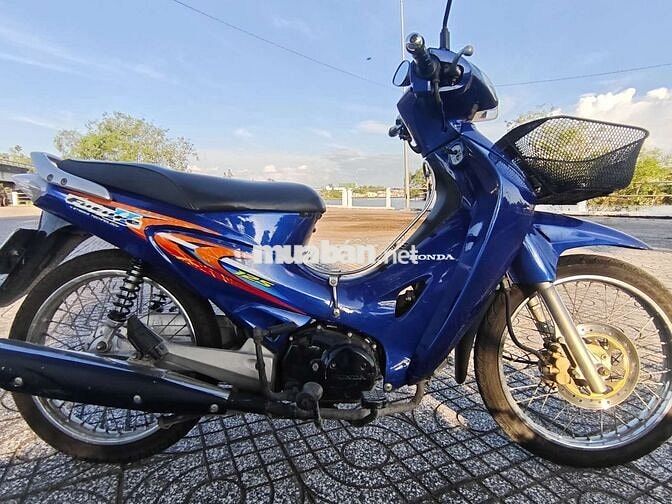 Honda Future II Xanh Việt Nam