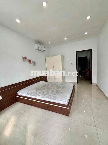 Cho thuê căn 1pn tách bếp ban công full nt Thành Thái gần ĐH UEH q10