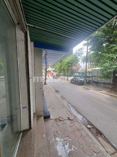 Cho thuê mặt bằng kinh doanh tầng 1 đường Nguyễn Huy Tưởng