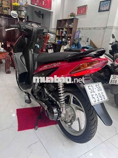 Honda Click đỏ