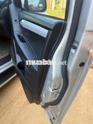 ISUZU DMAX 2016 MT 4X2 XE CÒN KHÁ ĐẸP