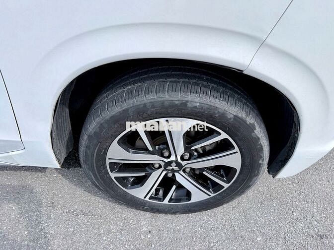 Mitsubishi Xpander 1.5 AT PREMIUM 2019 Trắng B ZIN