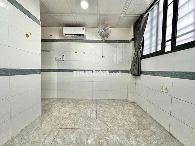 PHÒNG STUDIO SẠCH SẼ MÁY LẠNH SAU AEON TÂN PHÚ