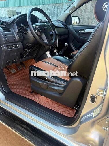 ISUZU DMAX 2016 MT 4X2 XE CÒN KHÁ ĐẸP