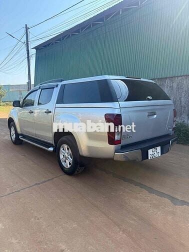 ISUZU DMAX 2016 MT 4X2 XE CÒN KHÁ ĐẸP