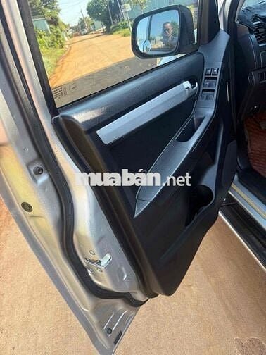ISUZU DMAX 2016 MT 4X2 XE CÒN KHÁ ĐẸP