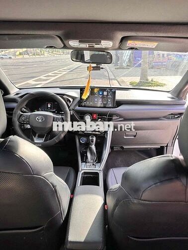 Toyota Yaris Cross HEV 2023 Trắng Hybrid
