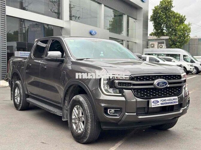 Ford XLS AT 2026 6.000 km Xám