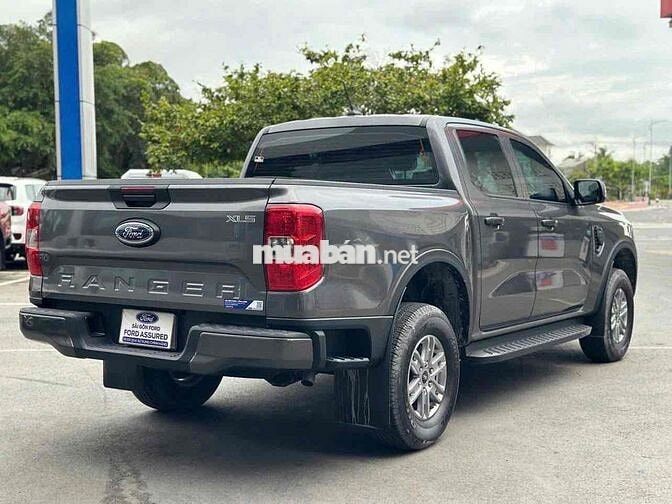 Ford XLS AT 2026 6.000 km Xám