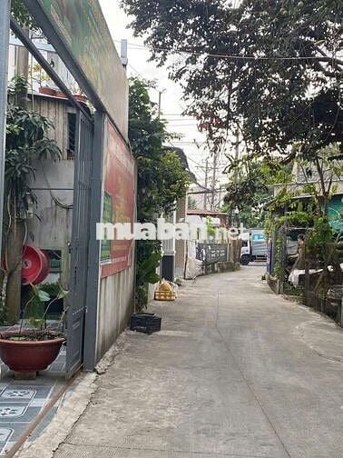 Nhà sổ hồng bề ngang rộng đường thông 