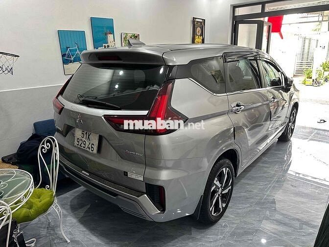 Mitsubishi Xpander Premium 2023 17.900 km Bạc
