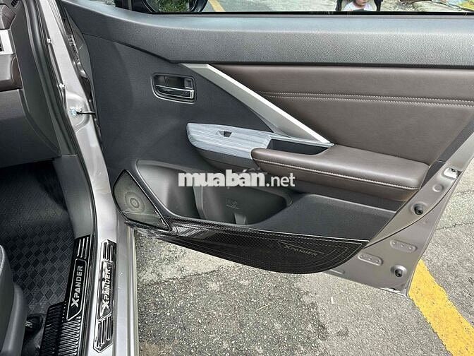 Mitsubishi Xpander Premium 2023 17.900 km Bạc