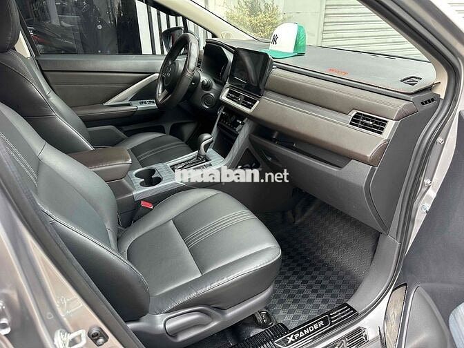Mitsubishi Xpander Premium 2023 17.900 km Bạc