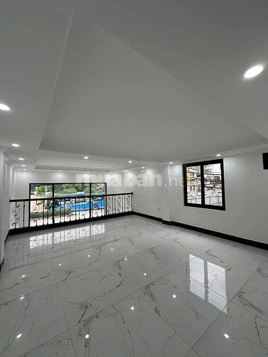 Thiện chí bán nhà ngõ Gốc Đề, giá 17.5 tỷ, 63m2x5T, KD lớn 