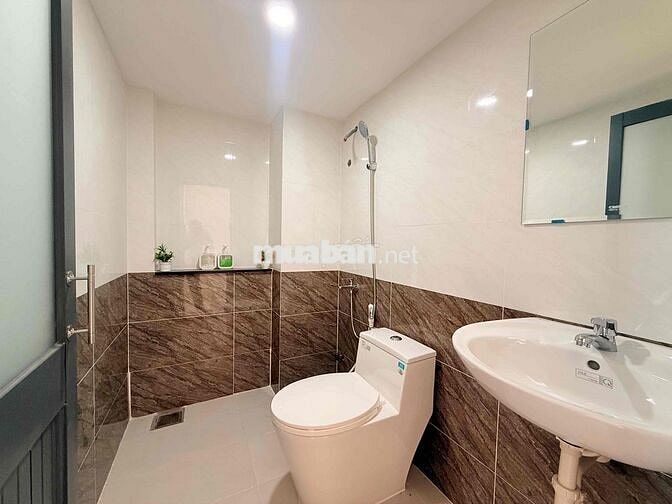 Chính Chủ Cho Thuê Căn Hộ Ngay Đại Học HufLit ... Có Ban Công Riêng