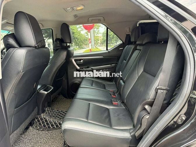 Toyota Fortuner 2.4L AT Dầu Đen 80000 km