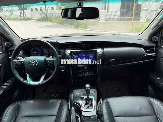 Toyota Fortuner 2.4L AT Dầu Đen 80000 km