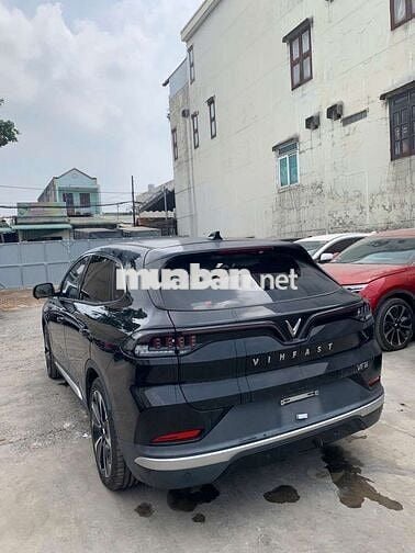 VinFast VF8 Plus SDI 2022 Điện Đen