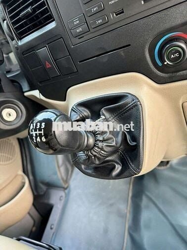 Ford Transit 2018 3 chỗ Số sàn Bạc