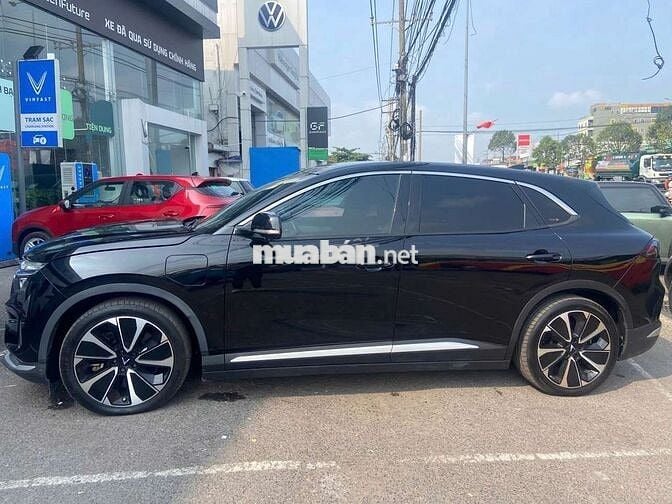 VinFast VF8 Plus SDI 2022 Điện Đen