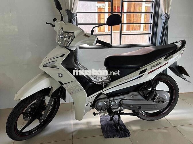 Yamaha Sirius Fi Trắng . Zin toàn tập, còn 2 chia