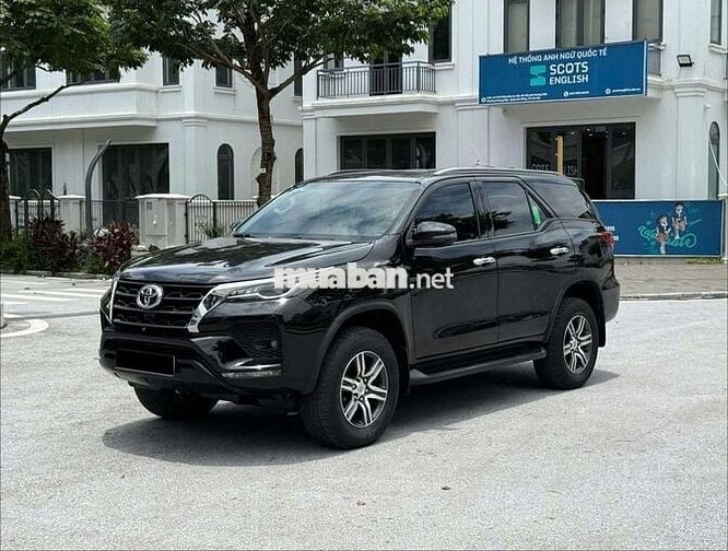 Toyota Fortuner 2.4L AT Dầu Đen 80000 km