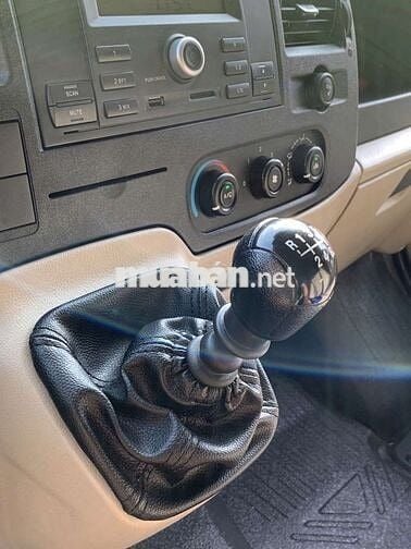 Ford Transit 2018 3 chỗ Số sàn Bạc