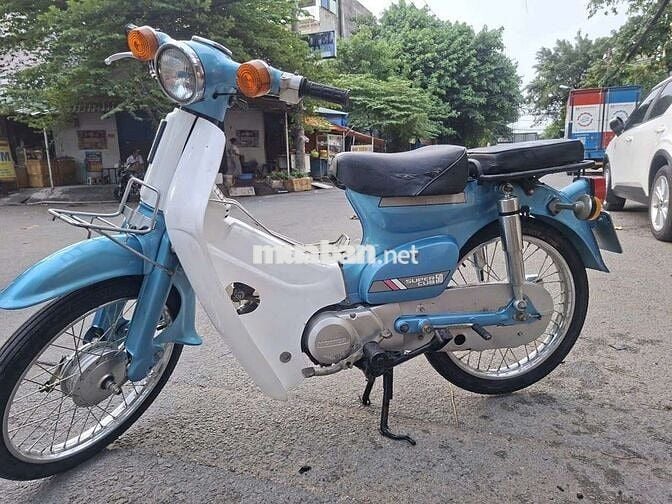 Honda Cub 50cc Xanh Trắng giấy tờ đầy đủ 