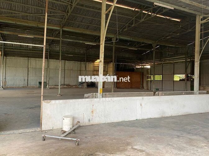 CHO THUÊ NHÀ XƯỞNG LÀM KHO CHỨA - 1300M2 - TẠI DĨ AN