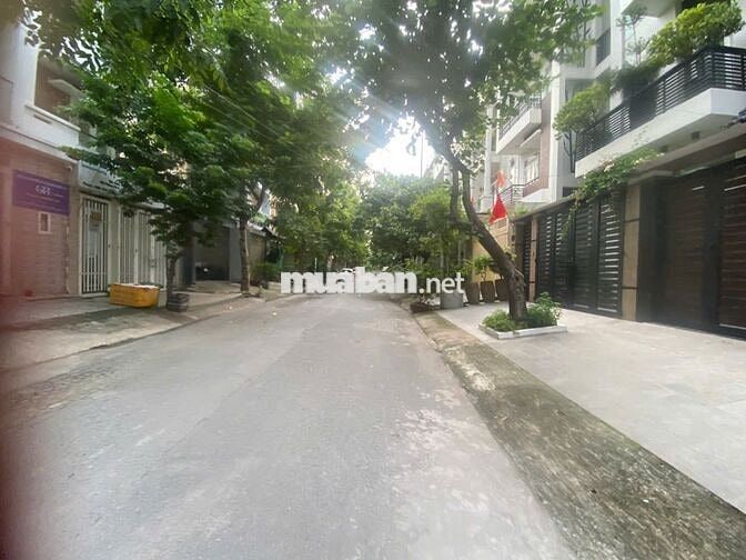 Gia đình bán gấp lô đất đường ô tô 102m2, Bình Lợi, Bình Thạnh, Tp.HCM