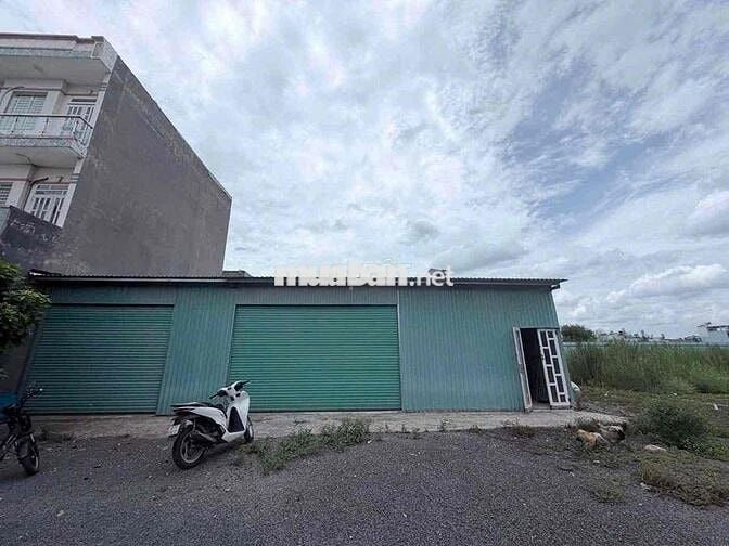 Cho thuê kho 200m2 Trống suốt Thông thoáng