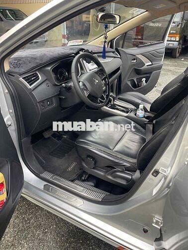 Mitsubishi Xpander GLP Tự động 7 chỗ Bạc