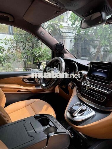 Mercedes V220 2015 Máy dầu Đen