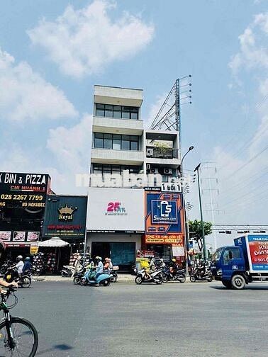 CHO THUÊ NHÀ MẶT TIỀN NGAY NGÃ TƯ PHAN VĂN TRỊ P5 GẦN EMART