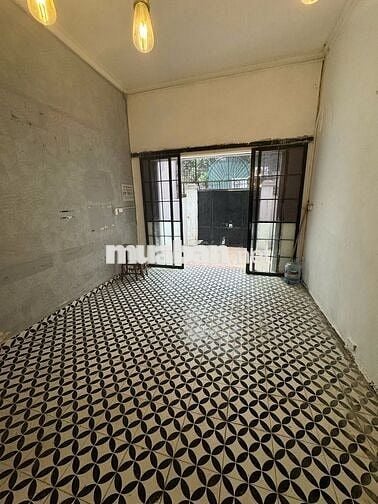 Cho thuê nhà ngõ ô tô, số 21, ngách 37, ngõ 167 Tây Sơn, Hà Nội