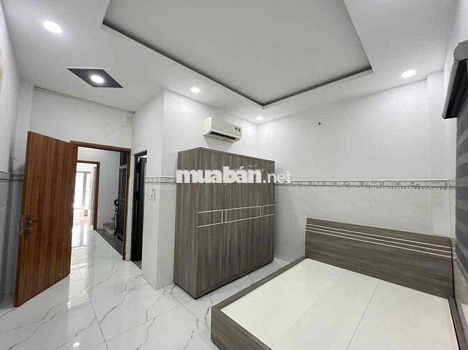 Cho Thuê Nhà Vườn Lài APĐ Q12 DT 250m2 1Trệt 3Lầu 5Pn 6Wc Hẻm 12M