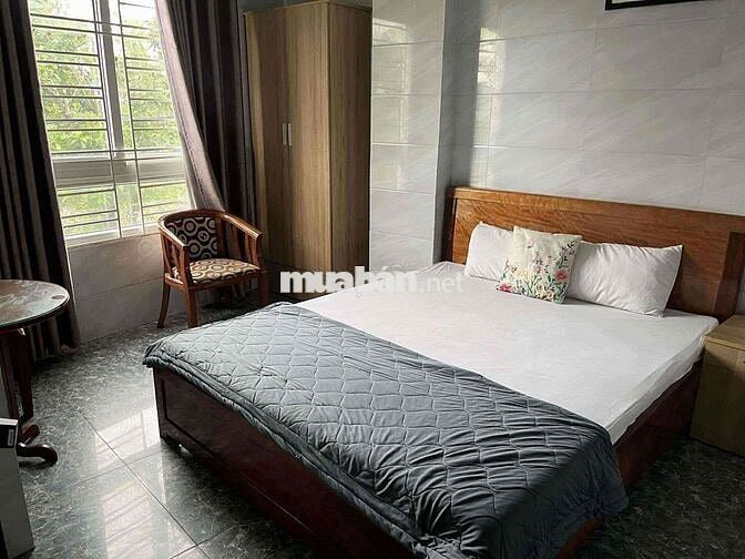 tuyển buồng phòng cho ks 24p nhỏ