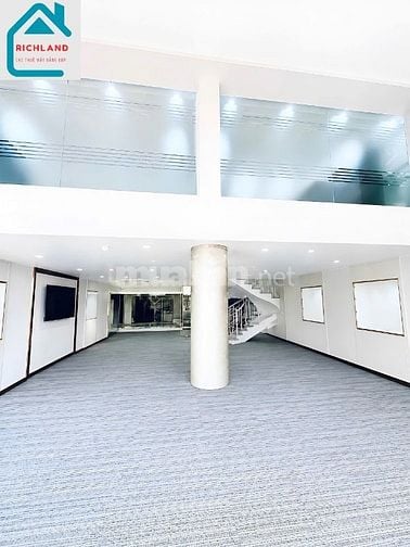 Nhà góc 2 MT An Dương Vương Q.5, 9x20m, hầm lửng 5L, thang máy có PCCC