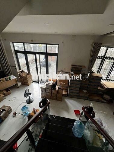 Cần cho thuê nhắ P ĐHT gần chợ cây sộp .DT 12 x14 1 trệt 2 lầu 4PN 5WS