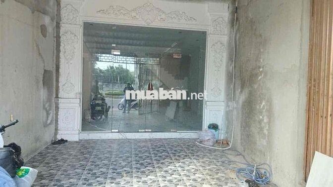 Chính chủ cho thuê nhà mặt tiền Lê Hồng Phong, sàn khoảng 400m2