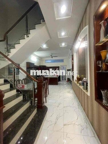 Nhà Khu Tên lửa đầy đủ nội thất 4.5x20m 3.5 tấm cạnh siêu thị giá 25tr