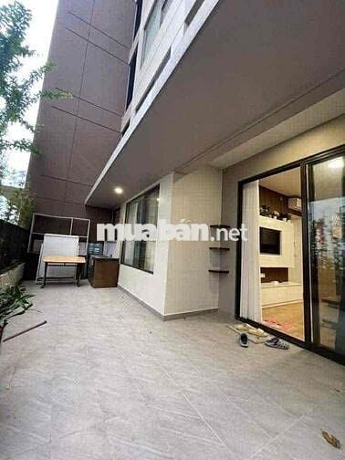 căn hộ sân vườn 81m2 sử dụng riêng tại Akari