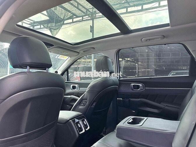 KIA Sorento 2.2D Signature 2022 Trắng