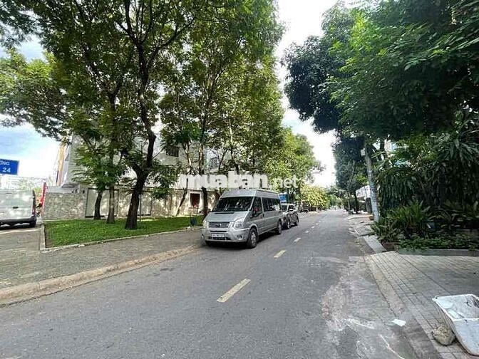 Nhà Khu Tên lửa đầy đủ nội thất 4.5x20m 3.5 tấm cạnh siêu thị giá 25tr