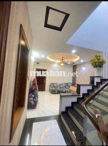Nhà Khu Tên lửa đầy đủ nội thất 4.5x20m 3.5 tấm cạnh siêu thị giá 25tr