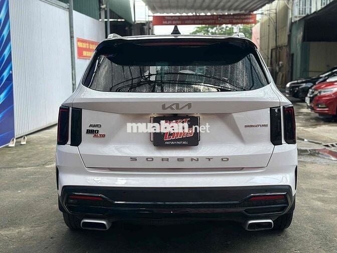 KIA Sorento 2.2D Signature 2022 Trắng