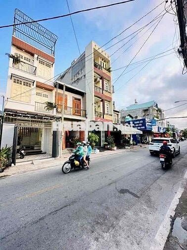 Nhà dt lớn nợ ngân hàng cần bán gấp